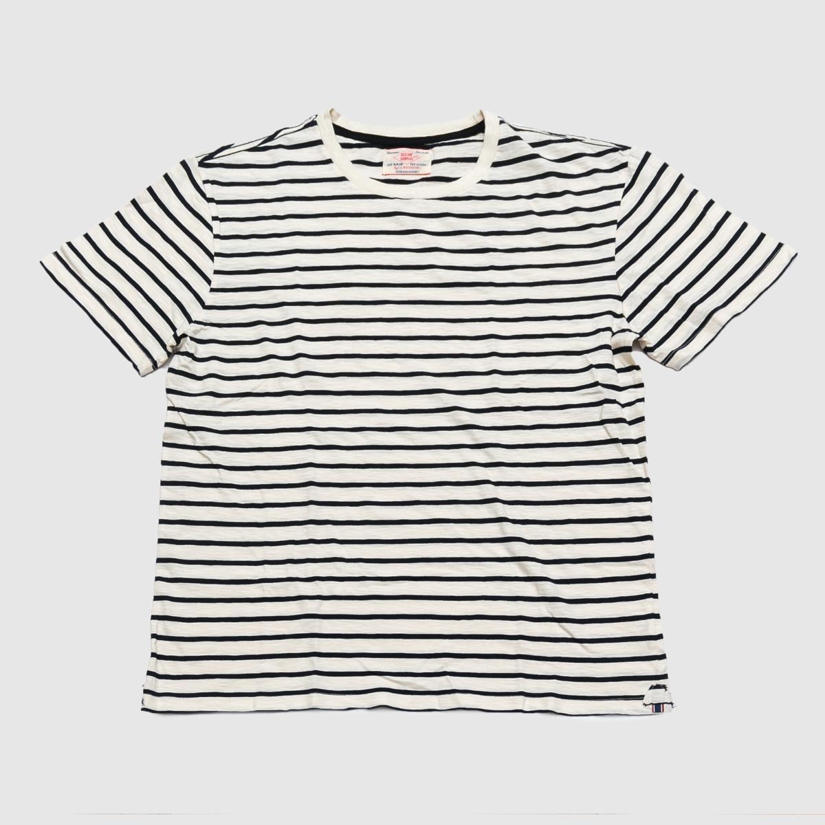 t-shirt-mariniere-breton-ecru-marine-en-coton-pour-homme