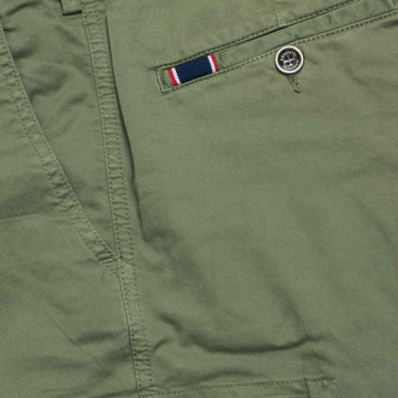 pantalon-cargo-en-coton-kaki-pour-homme-detail-poche-arriere