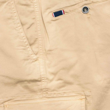 pantalon-cargo-beige-pour-homme-detail-poche