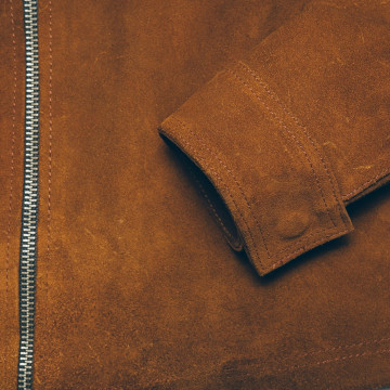 veste-surchemise-en-cuir-marron-detail-manche