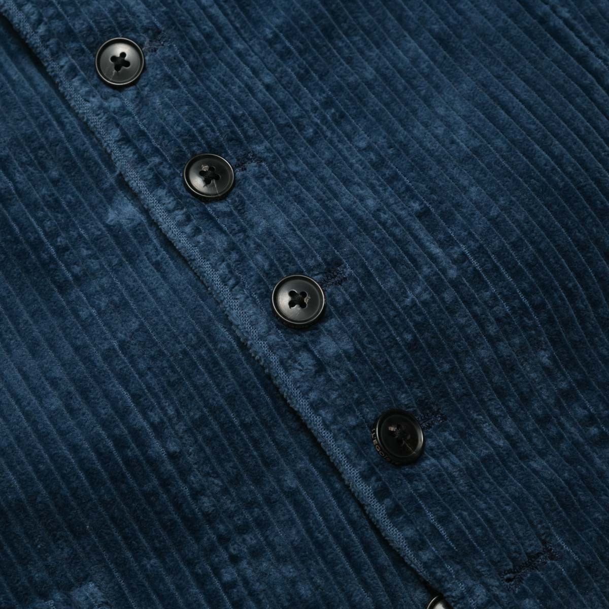 detail-tissu-velours-bleu