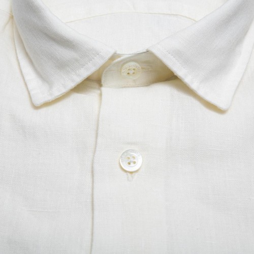 chemise-en-lin-ecru-manches-longues-pour-homme-detail-tissu