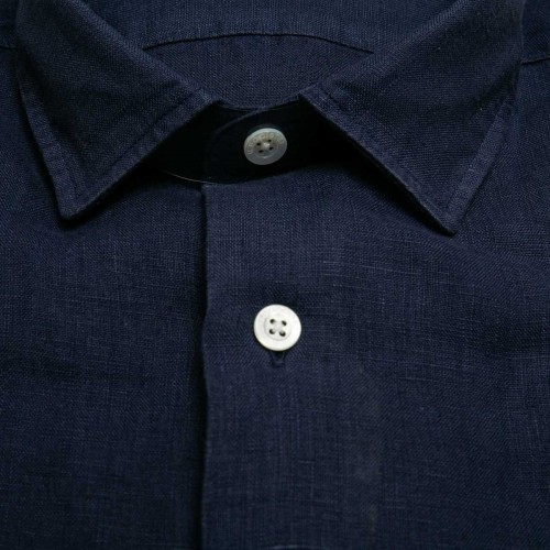 chemise-en-lin-marine-manches-longues-pour-homme-detail-tissu