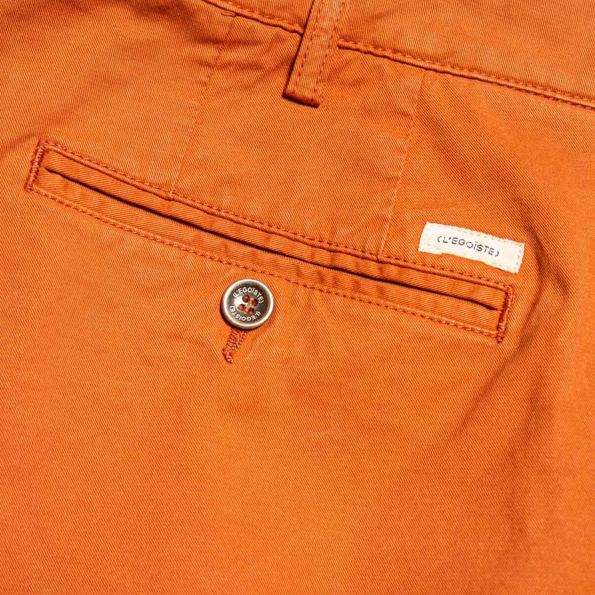 chino-orange-pour-homme-detail-poche