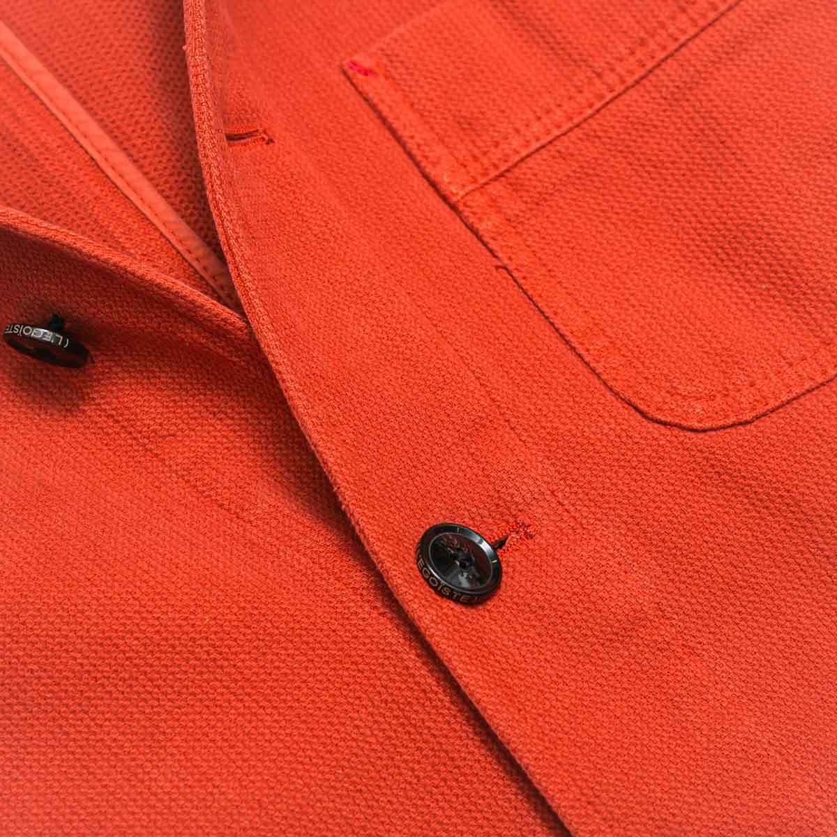 veste-worker-en-coton-rouge-detail-tissu