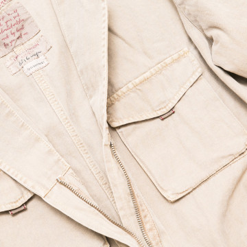 combinaison-pantalon-beige-a-zip-pour-femme-detail-poches