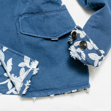 veste-saharienne-en-coton-reversible-face-bleu-uni-pour-femme-detail-ceinture