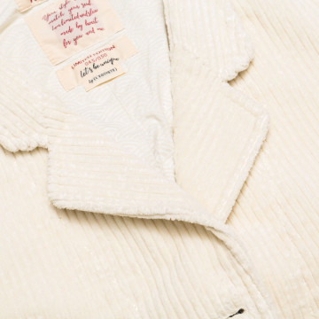 gilet-en-velours-blanc-pour-femme-detail-tissu
