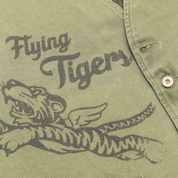 gilet-marius-sans-manches-tissu-vintage-us-navy-tigre-volant-kaki-detail-illustration