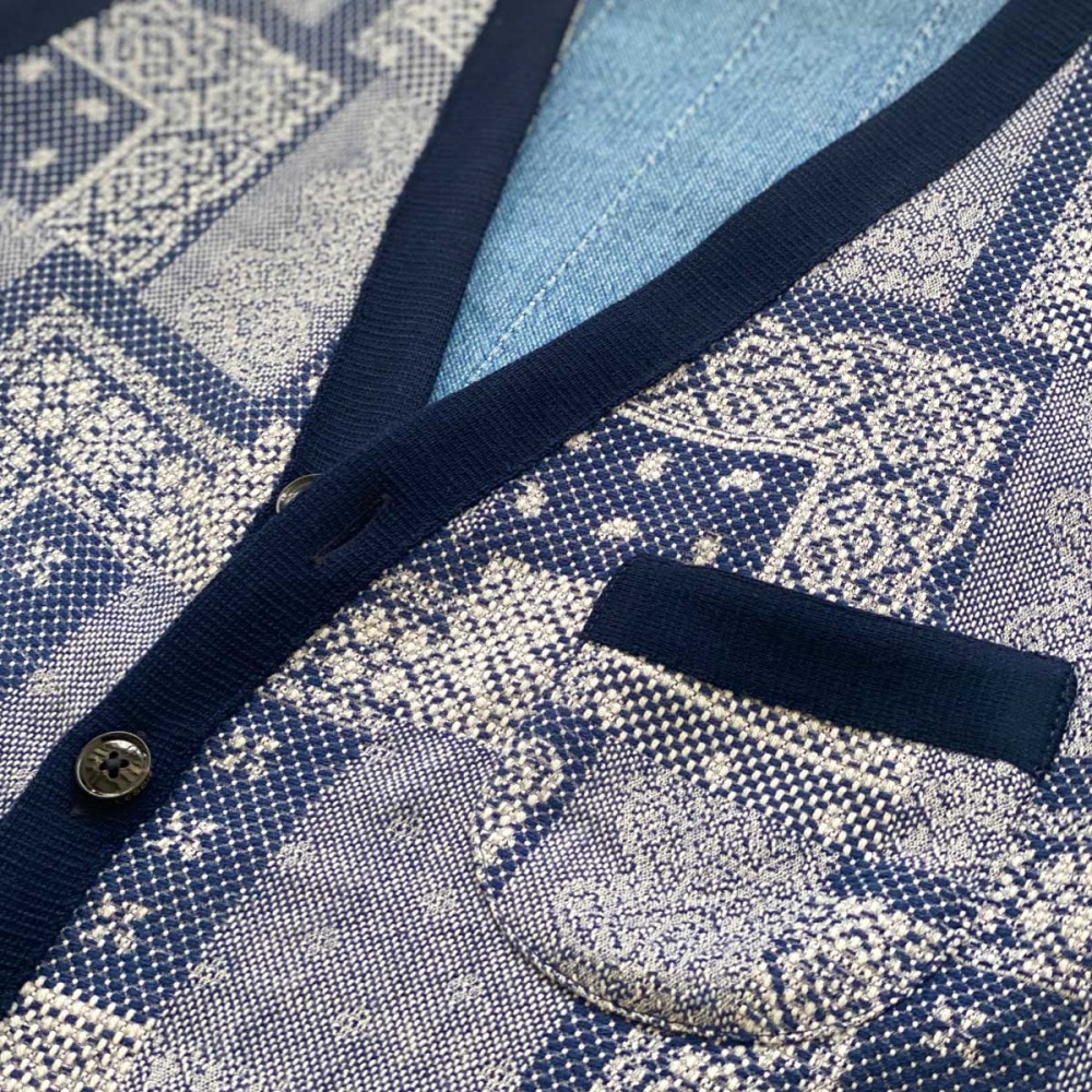 details-du-tissu-coton-jacquard-bleu-indigo