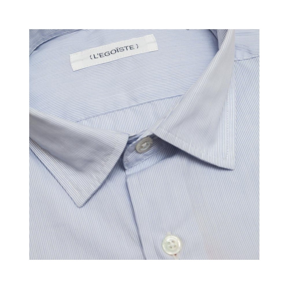 chemise-en-coton-a-rayures-bleues-et-blanches-homme-detail-col