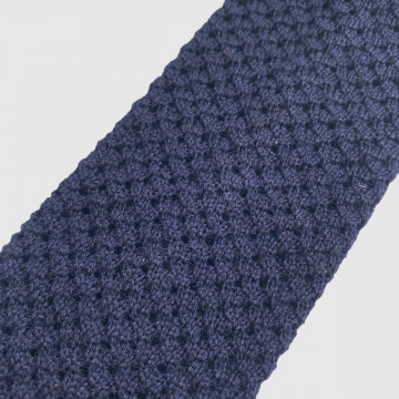 cravate-tricot-marine-zoom-tissu